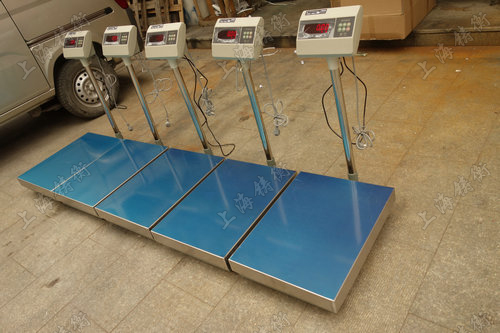 ���U����_��